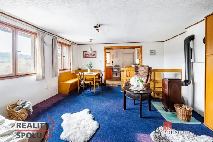 Prodej chaty, Týn nad Vltavou - Hněvkovice na levém břehu Vltavy, 80 m2