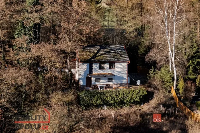 Prodej chaty, Týn nad Vltavou - Hněvkovice na levém břehu Vltavy, 80 m2