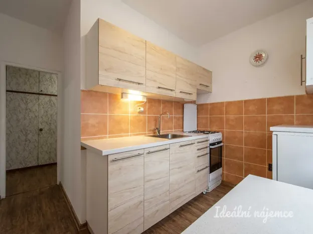 Prodej bytu 2+1, Praha - Malešice, Počernická, 54 m2