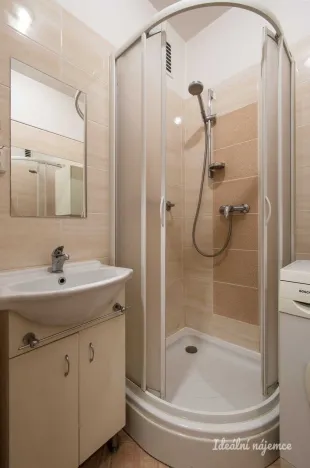 Prodej bytu 2+1, Praha - Malešice, Počernická, 54 m2