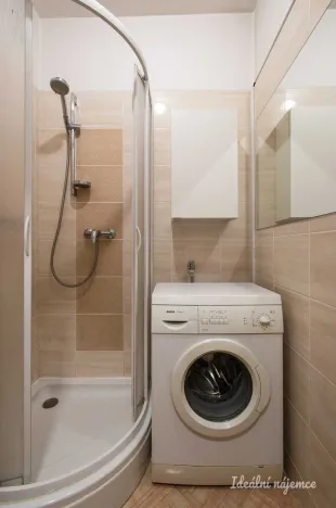 Prodej bytu 2+1, Praha - Malešice, Počernická, 54 m2