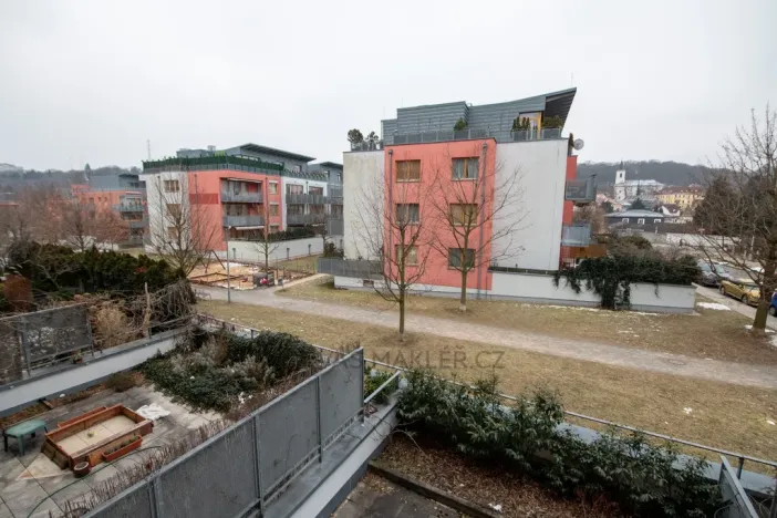 Pronájem bytu 1+kk, Praha - Liboc, Naardenská, 46 m2