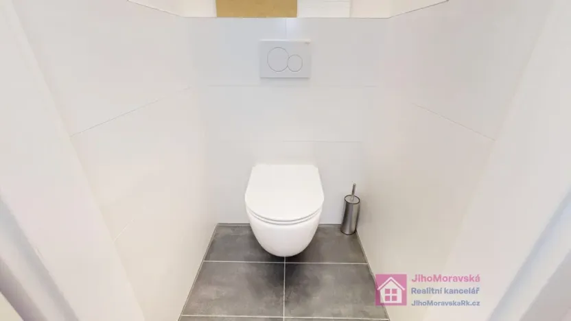 Pronájem bytu 4+kk, Břeclav - Charvátská Nová Ves, Na Valtické, 73 m2