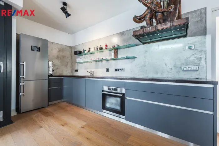 Pronájem bytu 3+kk, Praha - Libeň, Menclova, 96 m2