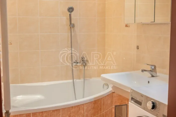 Prodej bytu 3+kk, Praha - Žižkov, Strážní, 72 m2