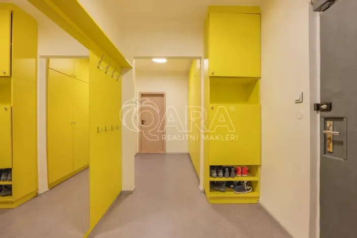 Prodej bytu 3+kk, Praha - Žižkov, Strážní, 72 m2