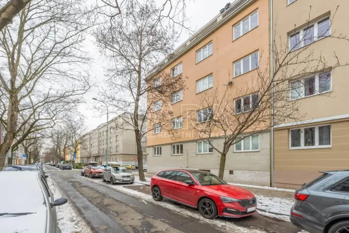 Prodej bytu 3+kk, Praha - Žižkov, Strážní, 72 m2