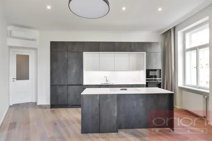 Pronájem bytu 3+kk, Praha - Vinohrady, náměstí Jiřího z Poděbrad, 138 m2