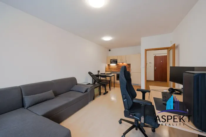 Pronájem bytu 2+kk, Praha - Stodůlky, Karla Kryla, 50 m2