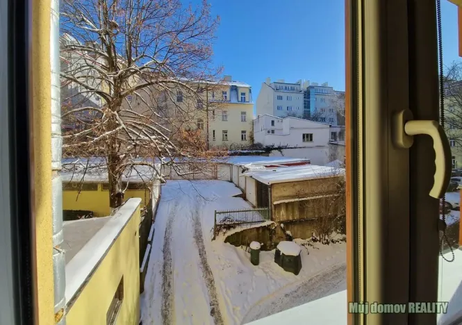 Pronájem bytu 2+kk, Praha - Podolí, Podolská, 58 m2