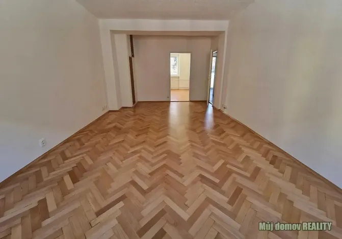 Pronájem bytu 2+kk, Praha - Podolí, Podolská, 58 m2