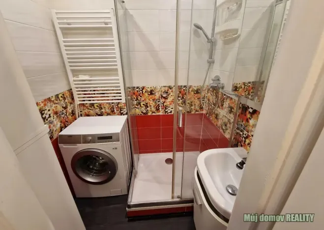 Pronájem bytu 2+kk, Praha - Podolí, Podolská, 58 m2