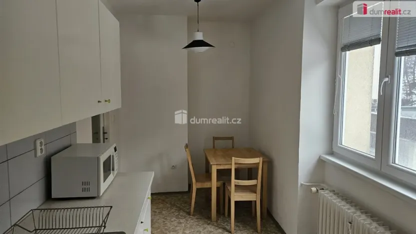 Pronájem bytu 2+1, Praha - Podolí, Podolská, 64 m2