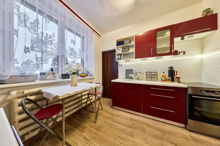 Prodej bytu 3+1, Trutnov - Poříčí, Benešova, 96 m2