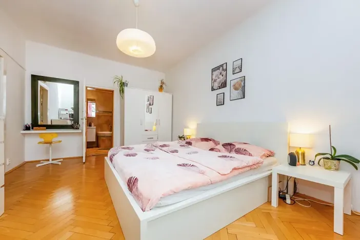 Pronájem bytu 2+1, Praha - Kobylisy, U třešňovky, 68 m2