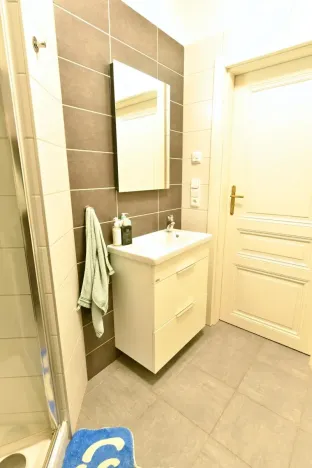 Pronájem bytu 2+kk, Praha - Vinohrady, Polská, 45 m2