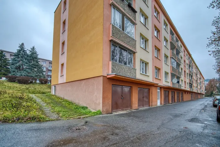 Pronájem bytu 2+1, Jirkov, Hornická, 51 m2