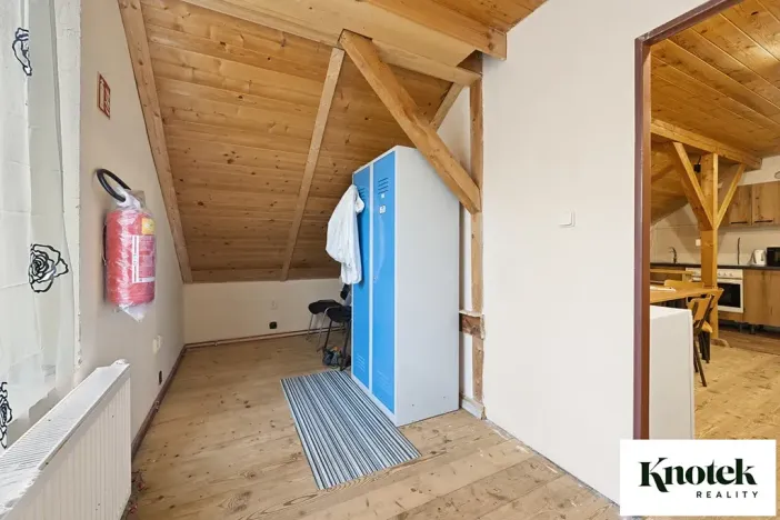 Pronájem výrobních prostor, Račice-Pístovice, 479 m2