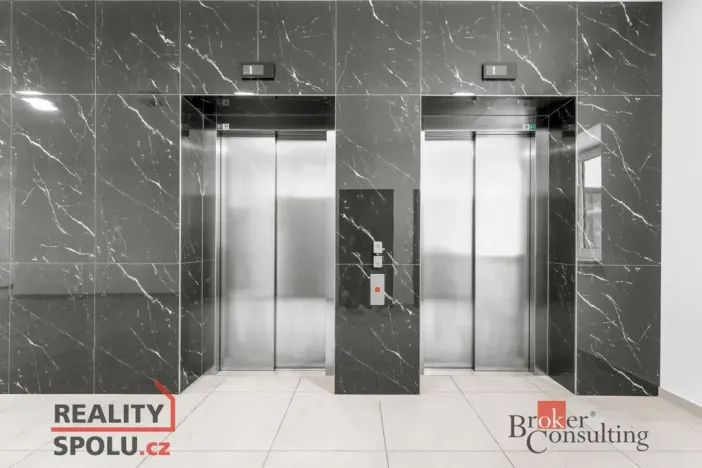 Prodej bytu 2+kk, Kladno - Kročehlavy, Arménská, 60 m2