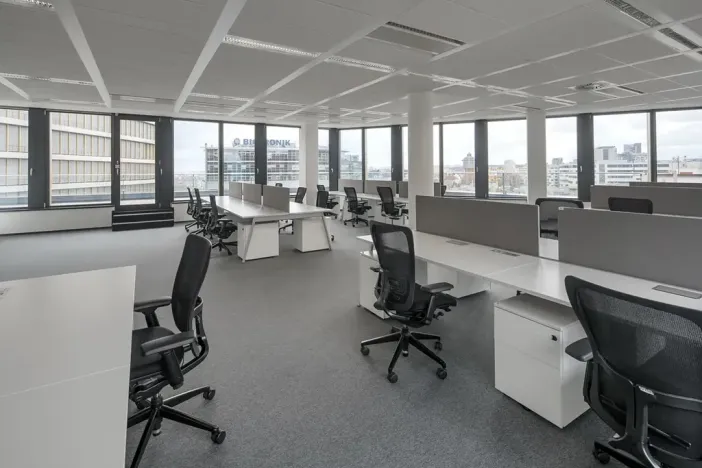 Pronájem kanceláře, Praha - Nusle, Pikrtova, 860 m2