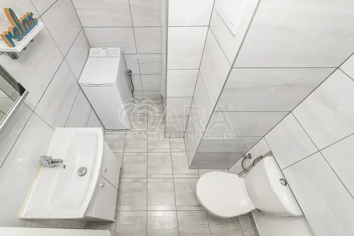 Prodej bytu 1+kk, Kralupy nad Vltavou - Lobeček, nám. Mládežníků, 27 m2