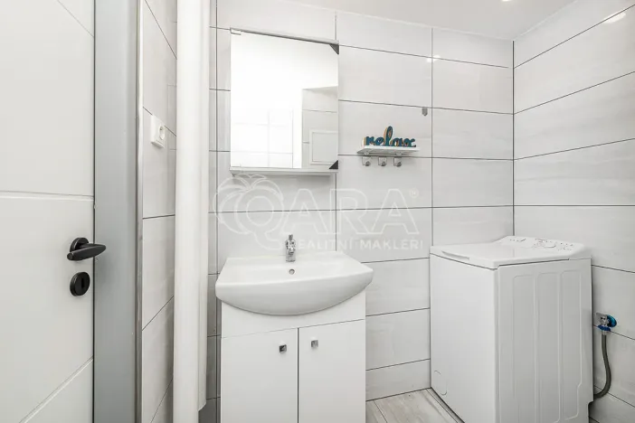 Prodej bytu 1+kk, Kralupy nad Vltavou - Lobeček, nám. Mládežníků, 27 m2