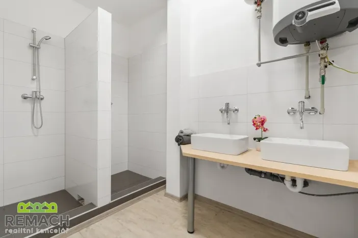 Pronájem bytu 4+1, Uherské Hradiště, náměstí Republiky, 92 m2