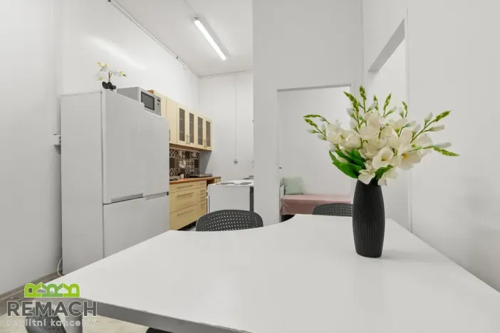 Pronájem bytu 4+1, Uherské Hradiště, náměstí Republiky, 92 m2