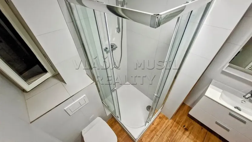 Pronájem bytu 1+1, Praha - Libeň, Novákových, 37 m2