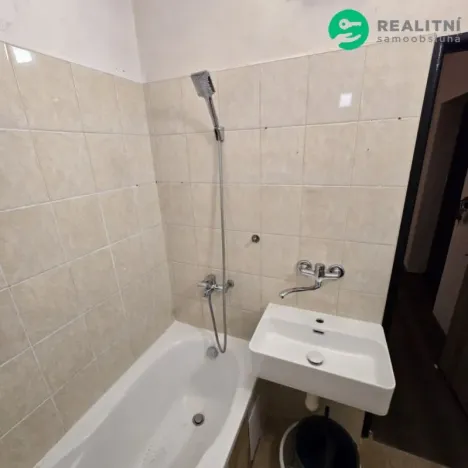 Prodej bytu 3+1, Nespeky, Benešovská, 77 m2