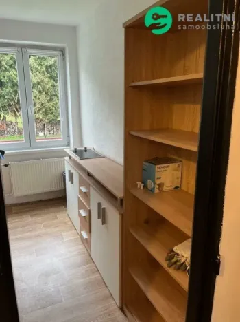 Prodej bytu 3+1, Nespeky, Benešovská, 77 m2