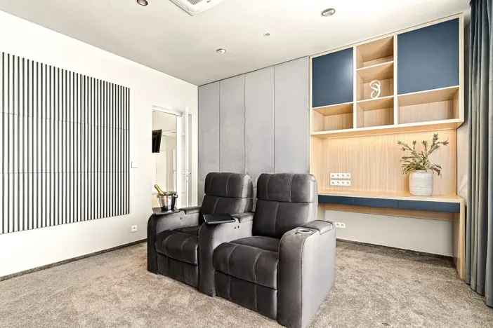 Prodej bytu 4+1, Praha - Stodůlky, Petržílkova, 506 m2