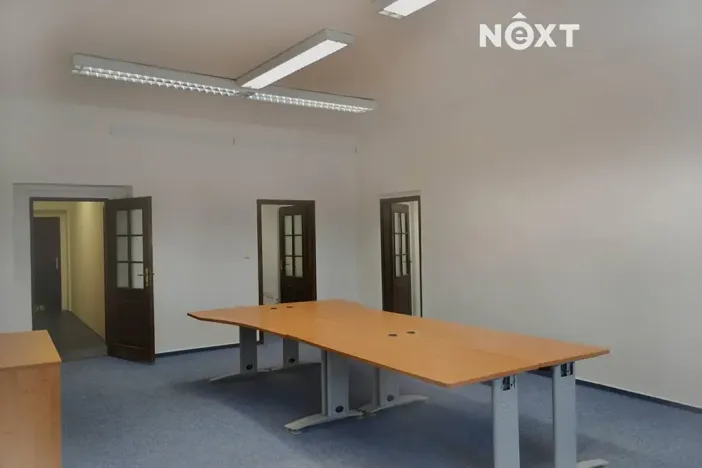 Pronájem kanceláře, České Budějovice, nám. Přemysla Otakara II., 150 m2
