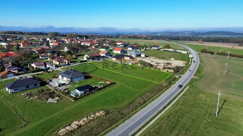 Prodej pozemku pro bydlení, Strážkovice, 2274 m2