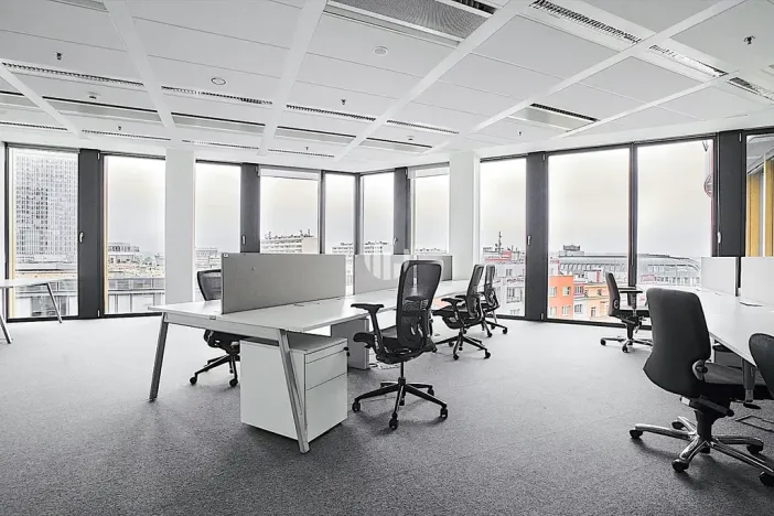 Pronájem kanceláře, Praha - Nusle, Pikrtova, 1489 m2