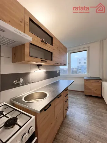 Pronájem bytu 3+1, Klášterec nad Ohří, Školní, 67 m2