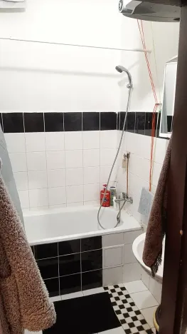 Prodej bytu 2+kk, Praha - Podolí, Dvorecké náměstí, 55 m2