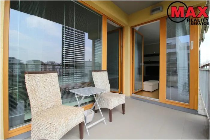 Pronájem bytu 2+kk, Praha - Hrdlořezy, V třešňovce, 61 m2