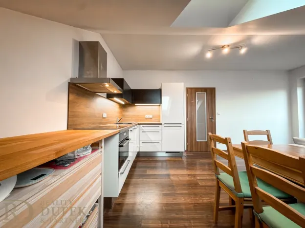 Pronájem bytu 2+kk, Mukařov, Šípková, 51 m2