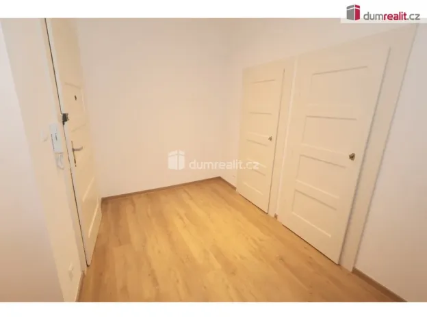 Pronájem bytu 2+kk, Praha - Vinohrady, Mrštíkova, 57 m2