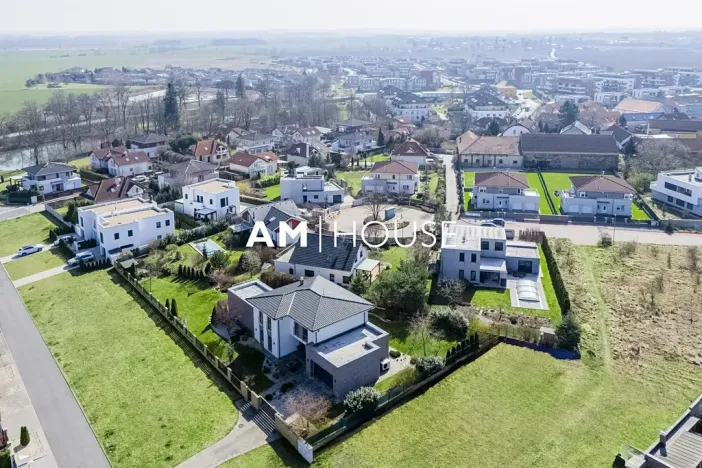 Prodej rodinného domu, Praha - Pitkovice, Křemenáčová, 330 m2