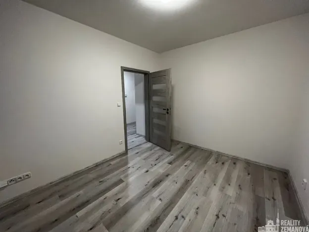 Pronájem bytu 2+kk, Praha - Malá Chuchle, Paroplavební, 44 m2