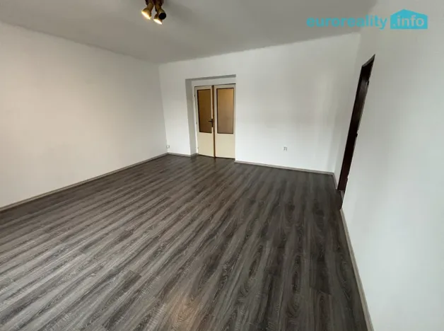 Prodej bytu 2+1, Plzeň, Ke Sv. Jiří, 66 m2