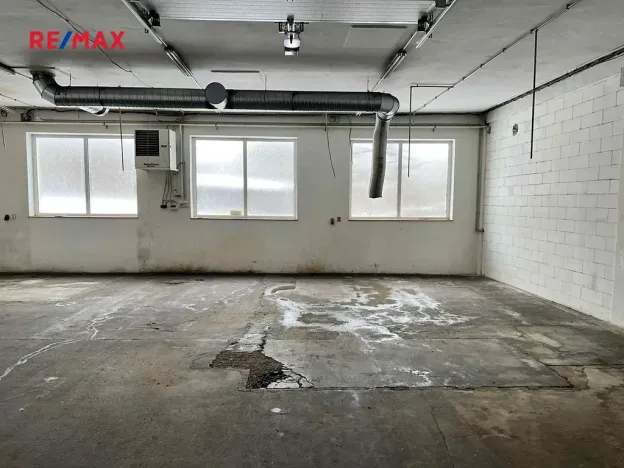 Pronájem výrobních prostor, Měřín, 454 m2