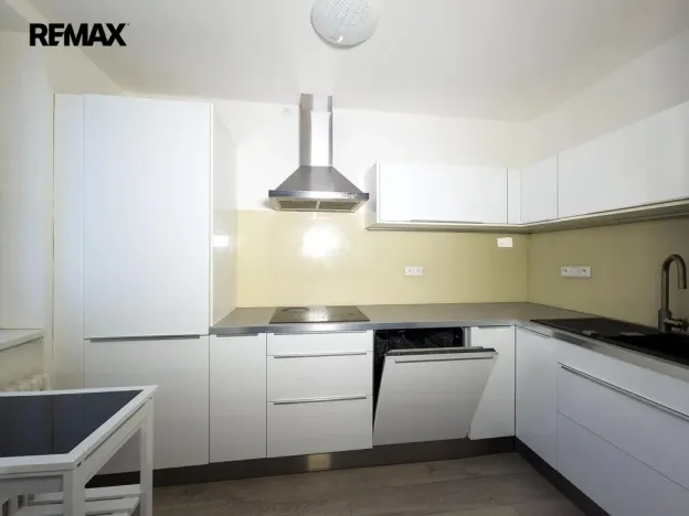 Pronájem bytu 4+kk, Moravské Budějovice, Husova, 79 m2