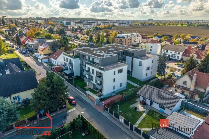 Prodej bytu 1+kk, Praha - Dolní Chabry, Ústecká, 31 m2