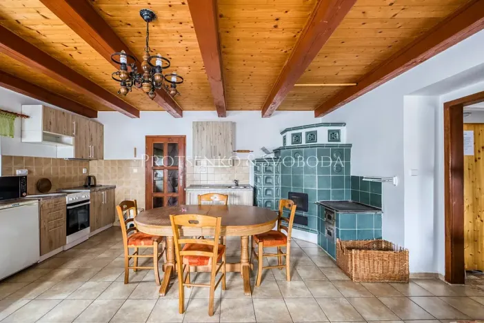 Prodej ubytování, Nová Pec, 330 m2