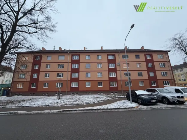 Pronájem bytu 2+1, Hodonín, nám. B. Martinů, 61 m2