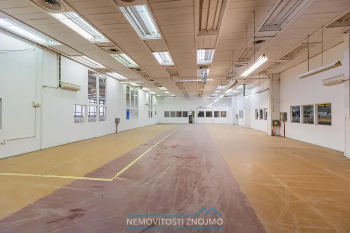 Pronájem skladu, Znojmo, Uhelná, 450 m2