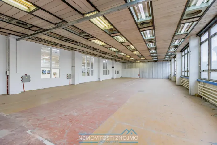 Pronájem skladu, Znojmo, Uhelná, 450 m2